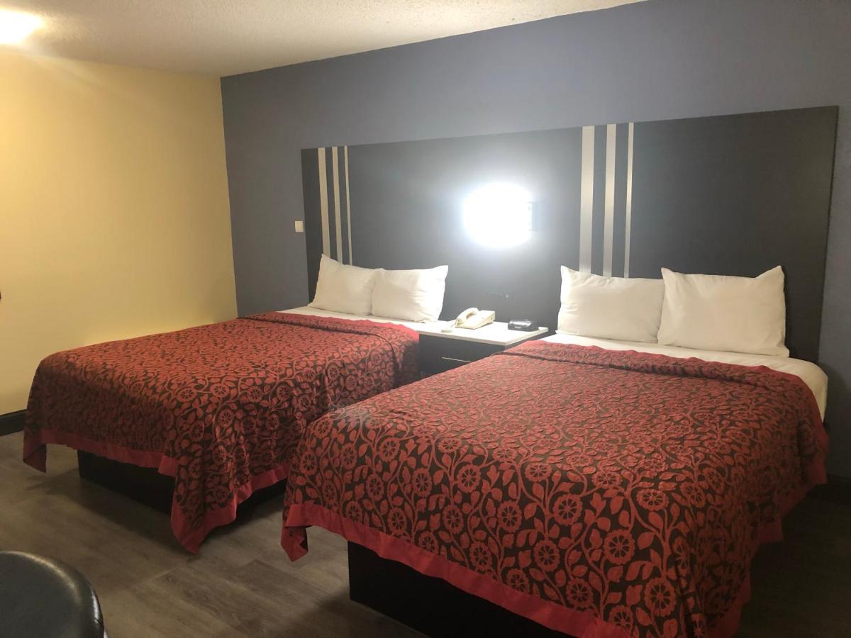 Double Room with Two Double Beds - Mobility Access/Non-Smoking at Days Inn by Wyndham Grove City Columbus South