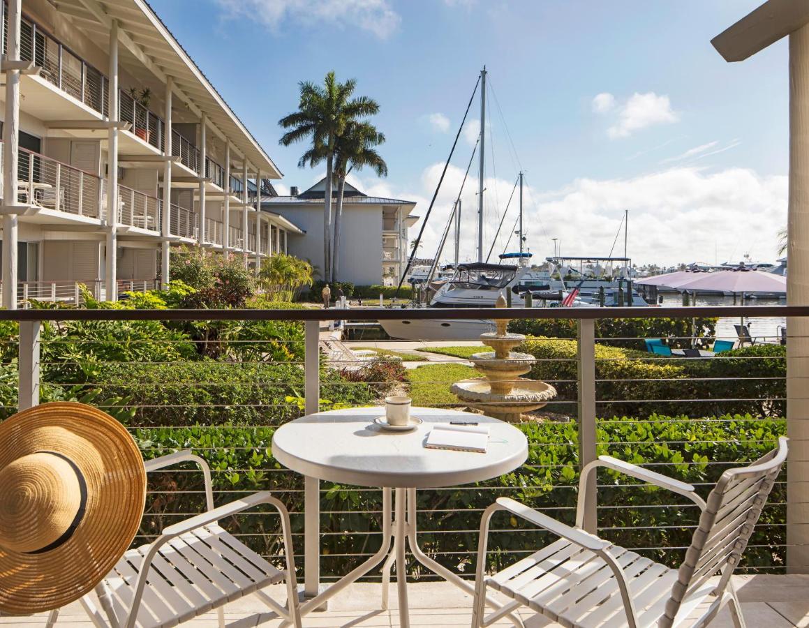 | Cove Inn on Naples Bay