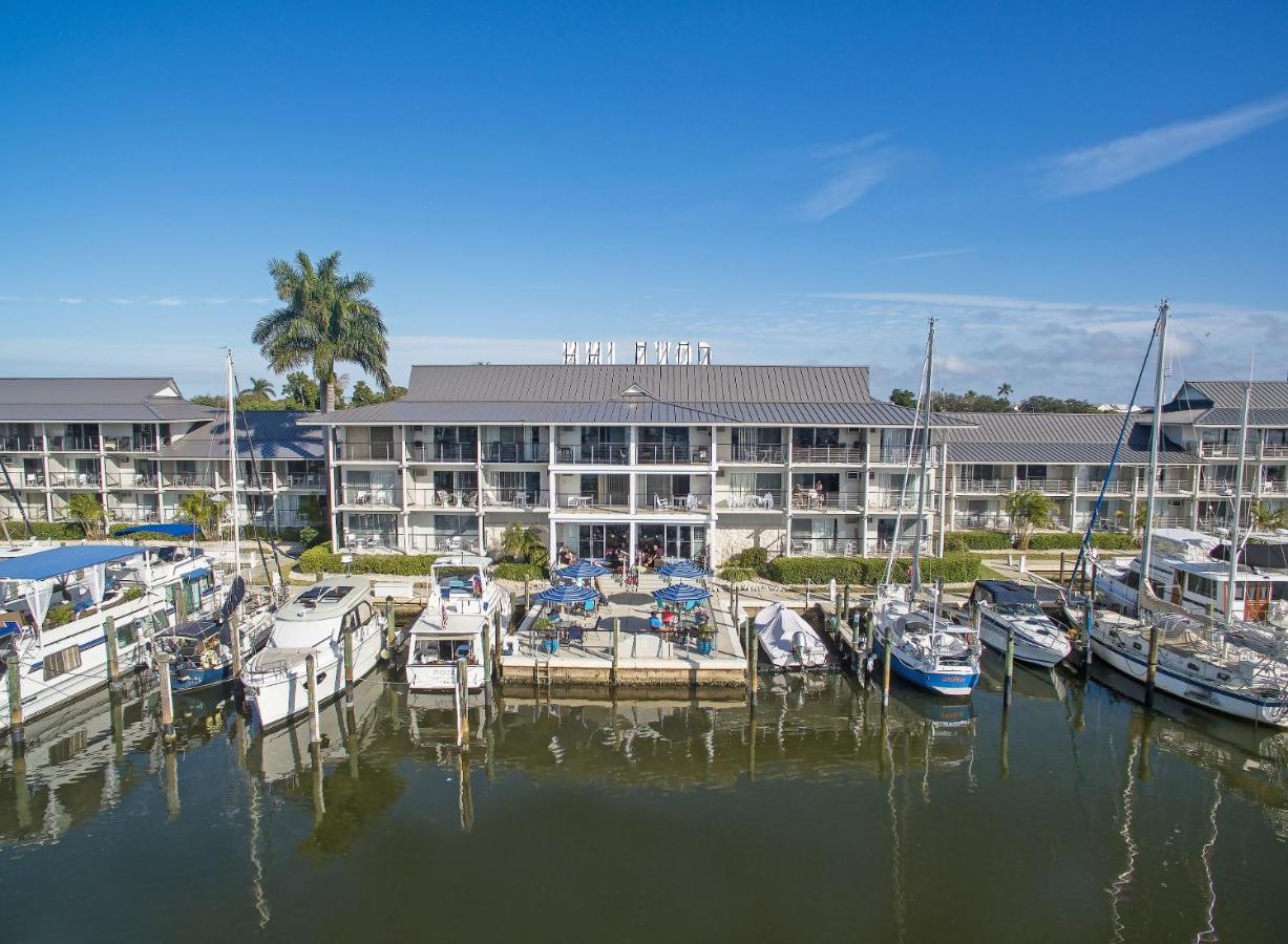 | Cove Inn on Naples Bay