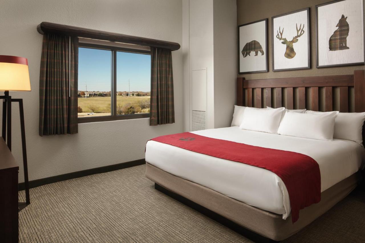 Majestic Bear Suite at Great Wolf Lodge Pocono Mountains, PA