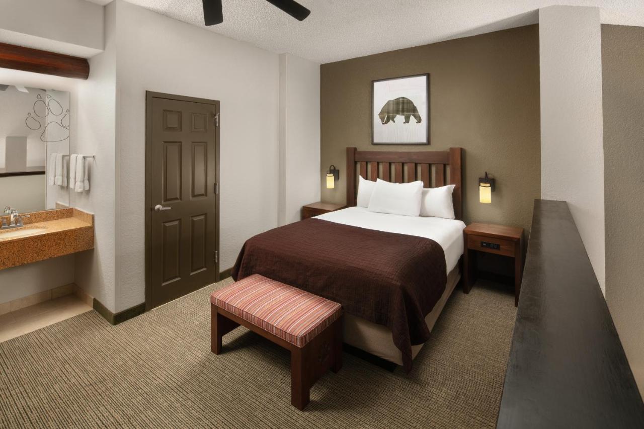Loft Fireplace Suite at Great Wolf Lodge Pocono Mountains, PA