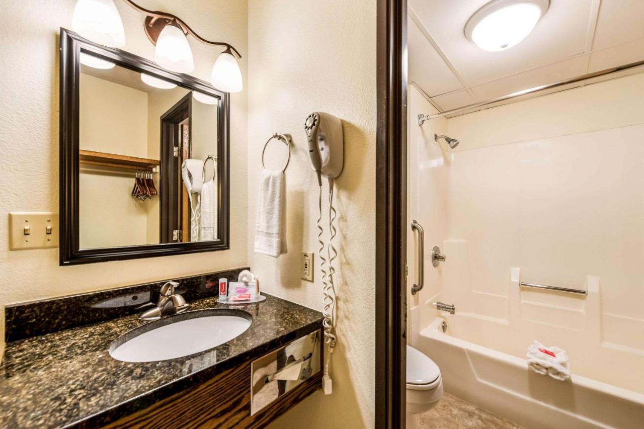 | Econo Lodge Rochester