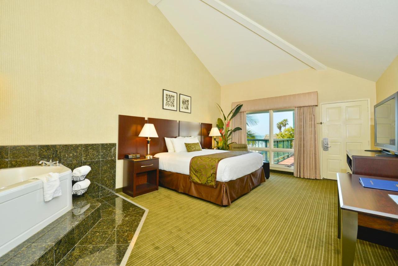 King Room - Non Smoking at Best Western Plus Dana Point Inn-by-the-sea