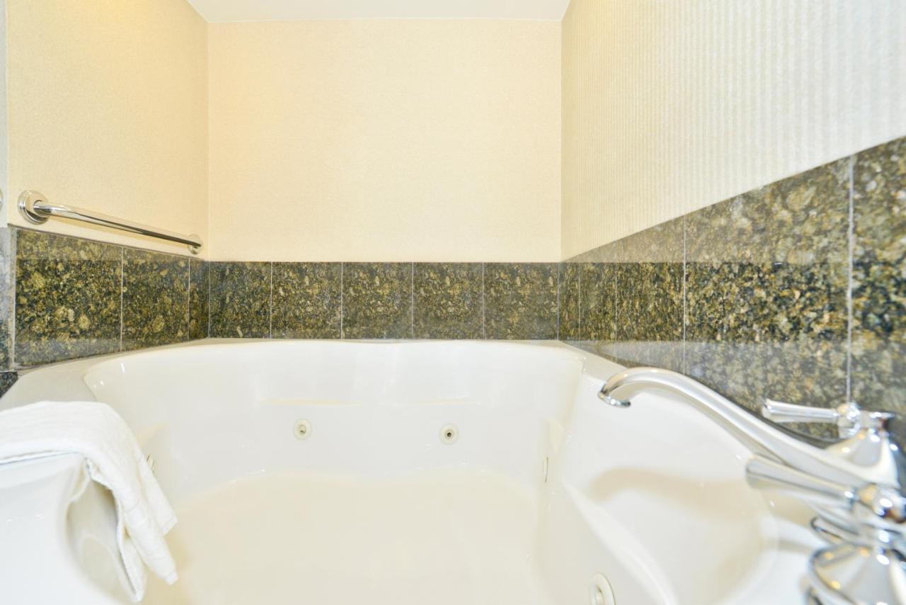 King Room - Non Smoking at Best Western Plus Dana Point Inn-by-the-sea