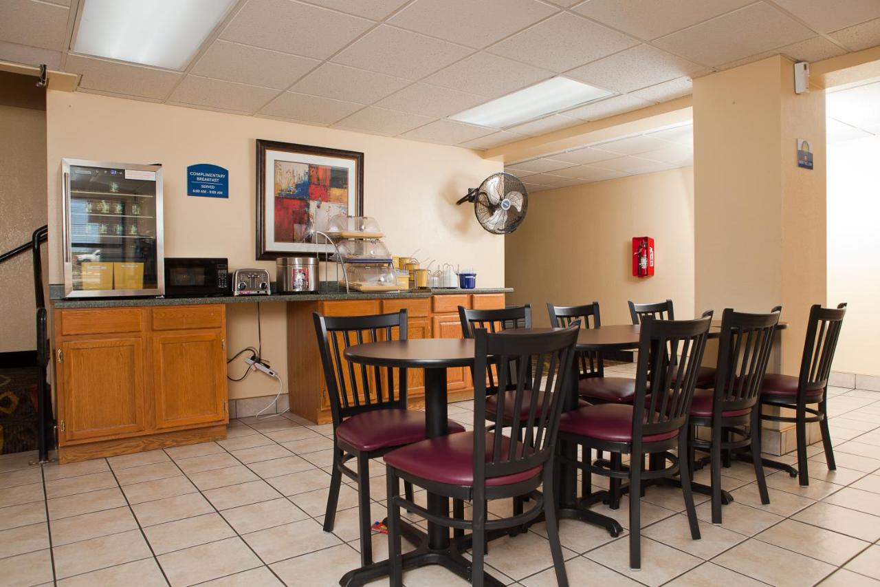 | Days Inn by Wyndham Park City Kansas