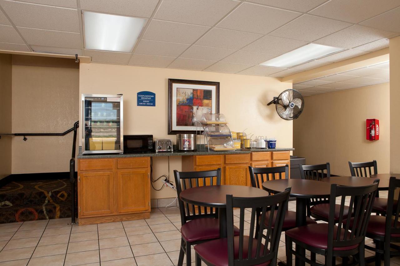 | Days Inn by Wyndham Park City Kansas