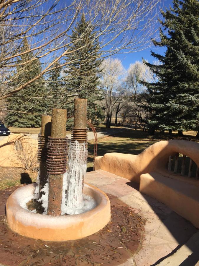 | Old Taos Guesthouse B&B