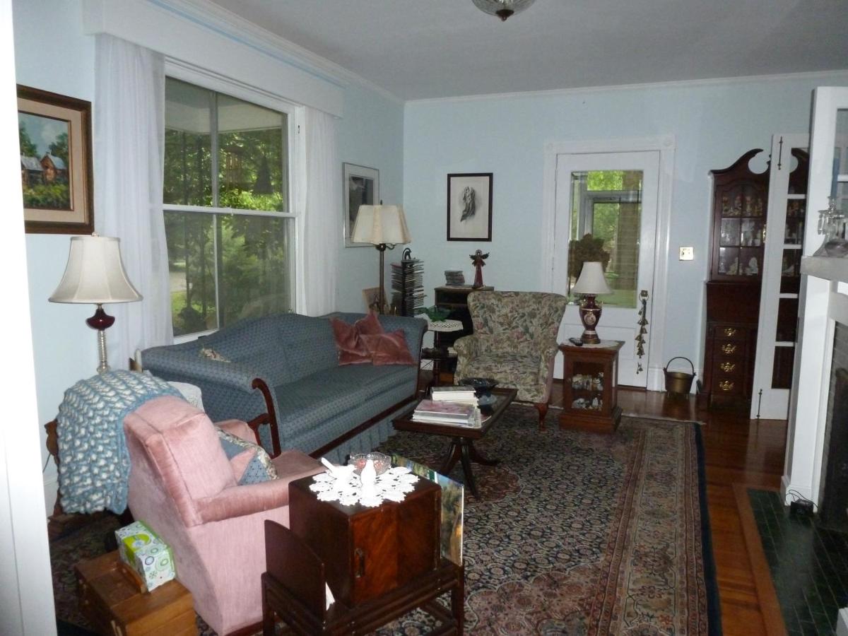 | Back INN Time B&B