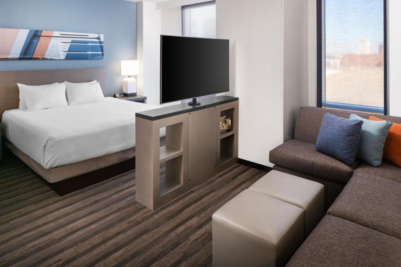 King Studio with Sofa Bed at Hyatt House Nashville at Vanderbilt