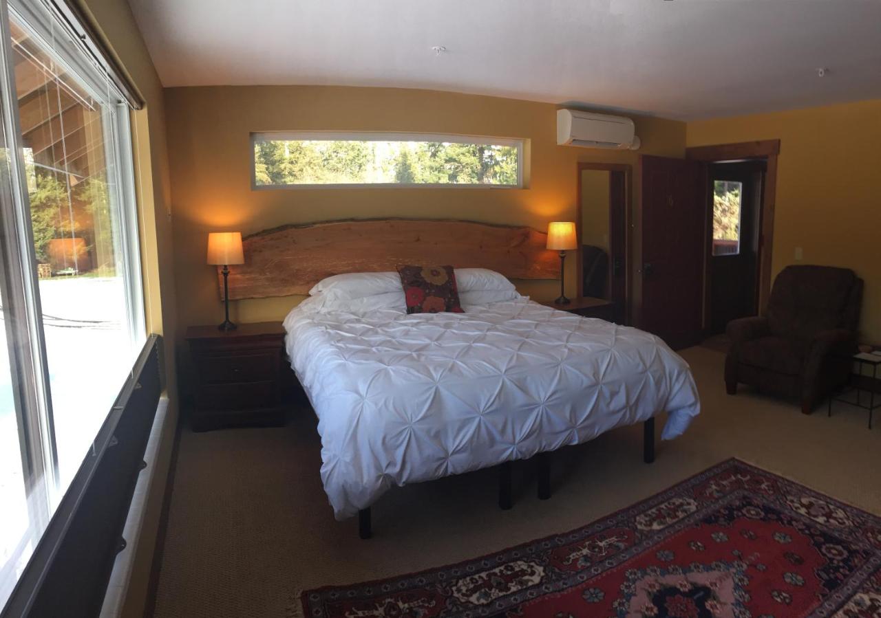 | Comforts of Whidbey
