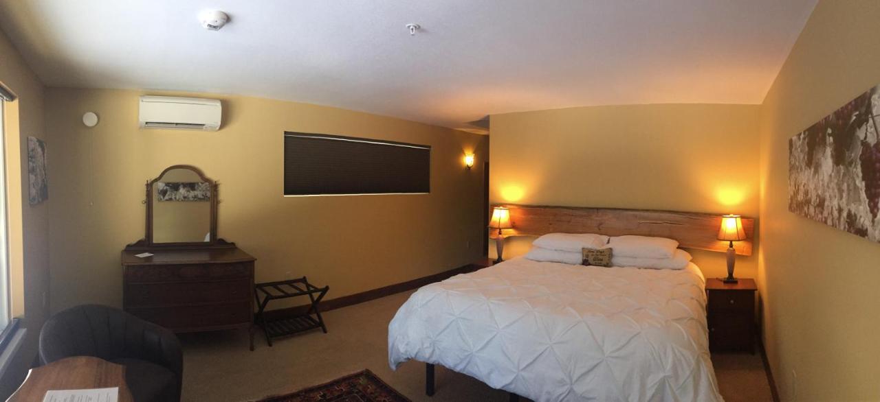 | Comforts of Whidbey