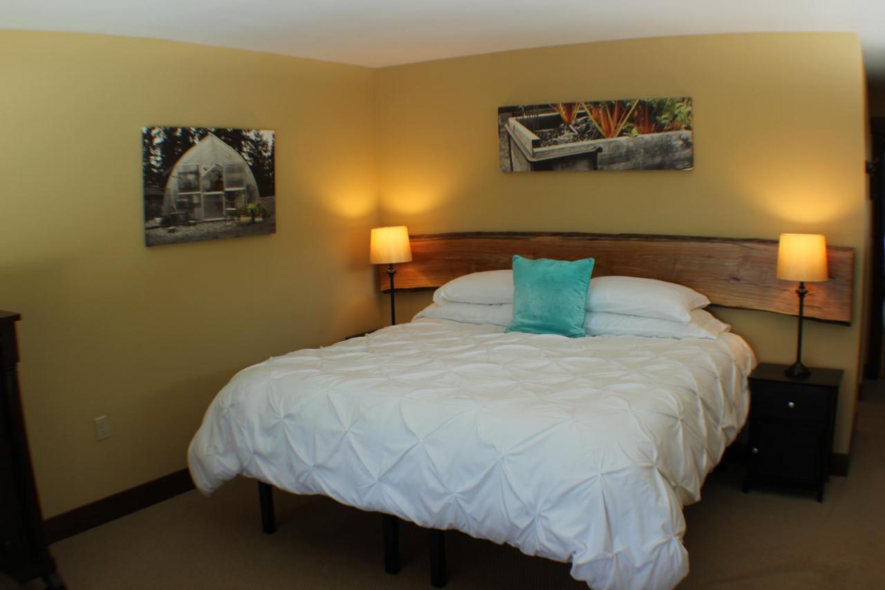 | Comforts of Whidbey