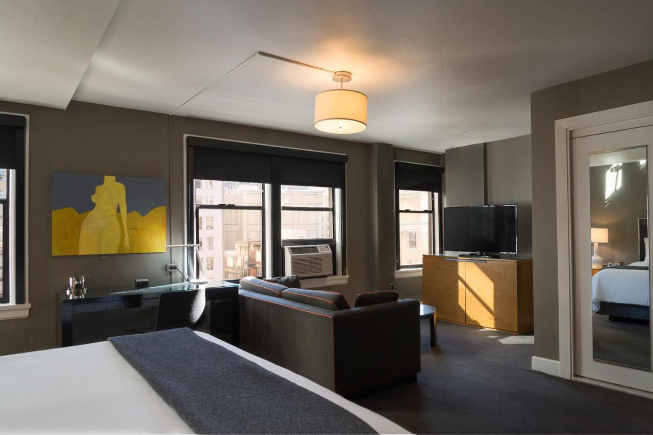 Max Studio King Room at Hotel Max