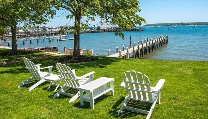 | Harbor Knoll Bed and Breakfast