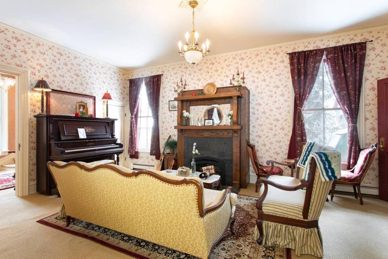 | Rose Street Bed & Breakfast