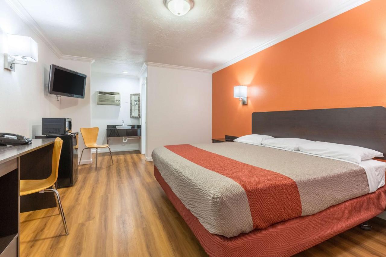 | Motel 6-Tremonton, UT