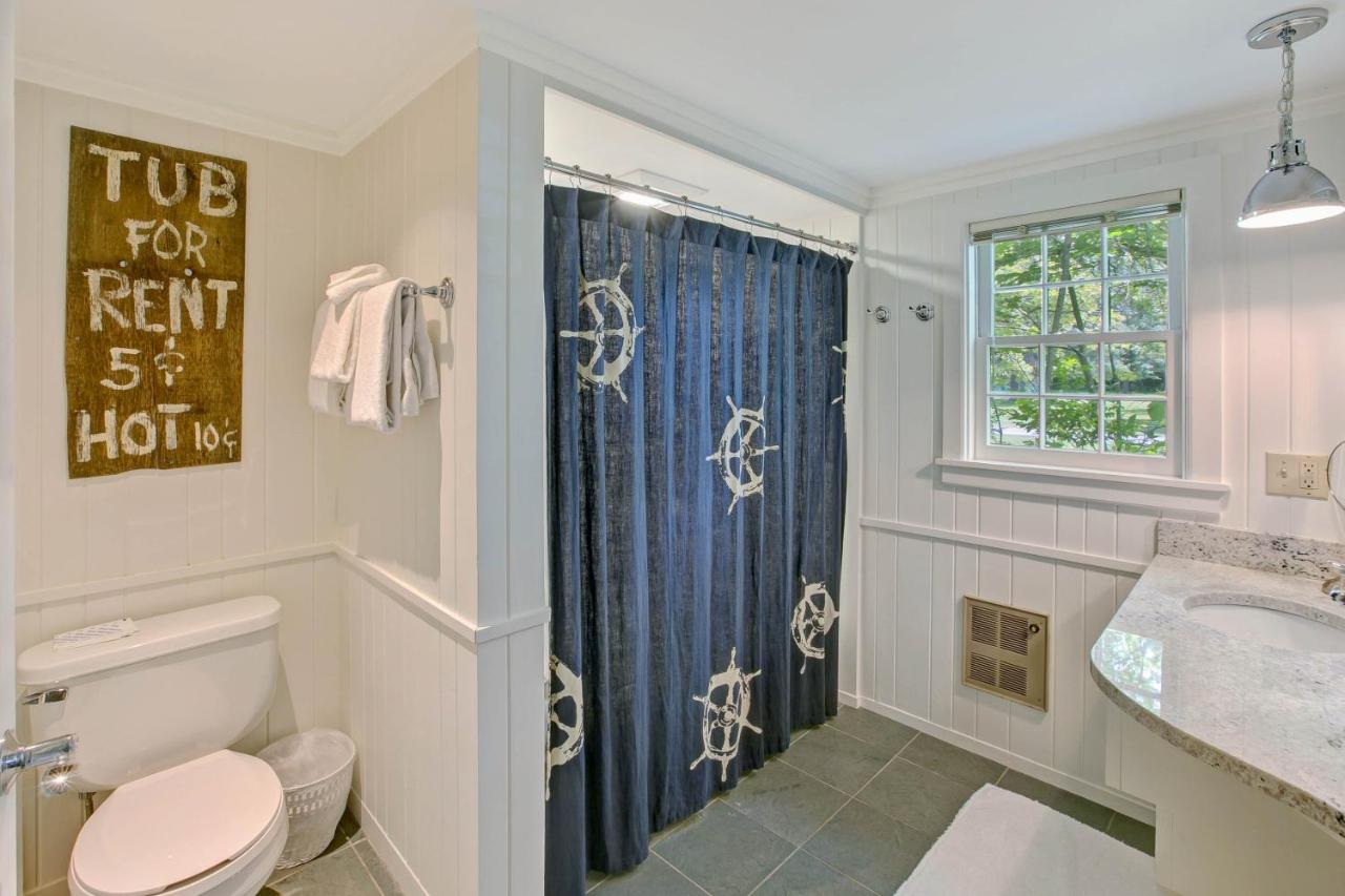 One-Bedroom Cottage with Lake View at Basin Harbor