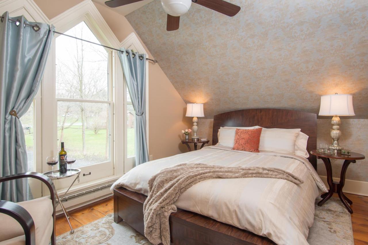  | Gothic Eves Inn and Spa