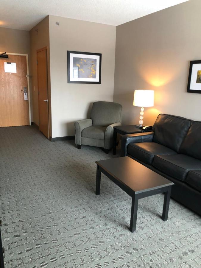 Executive Suite at Okoboji Inn & Suites