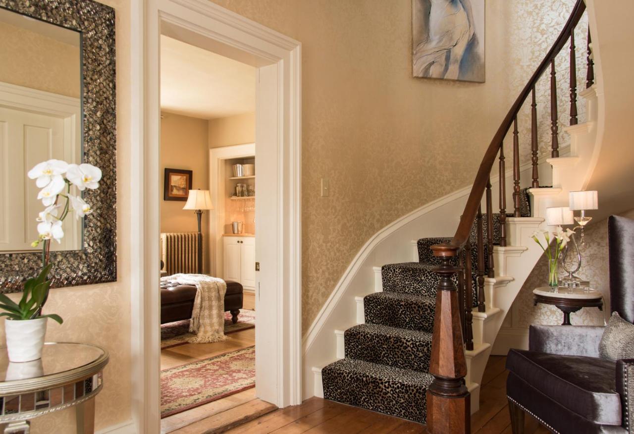  | Gothic Eves Inn and Spa