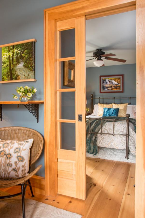  | Gothic Eves Inn and Spa