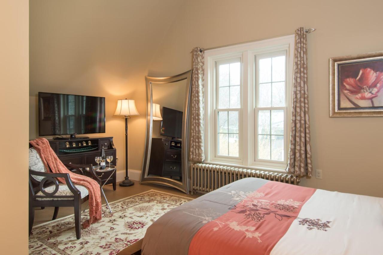  | Gothic Eves Inn and Spa
