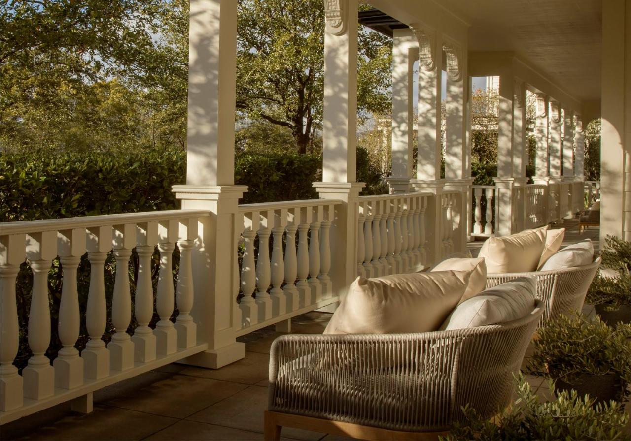 | MacArthur Place Inn & Spa
