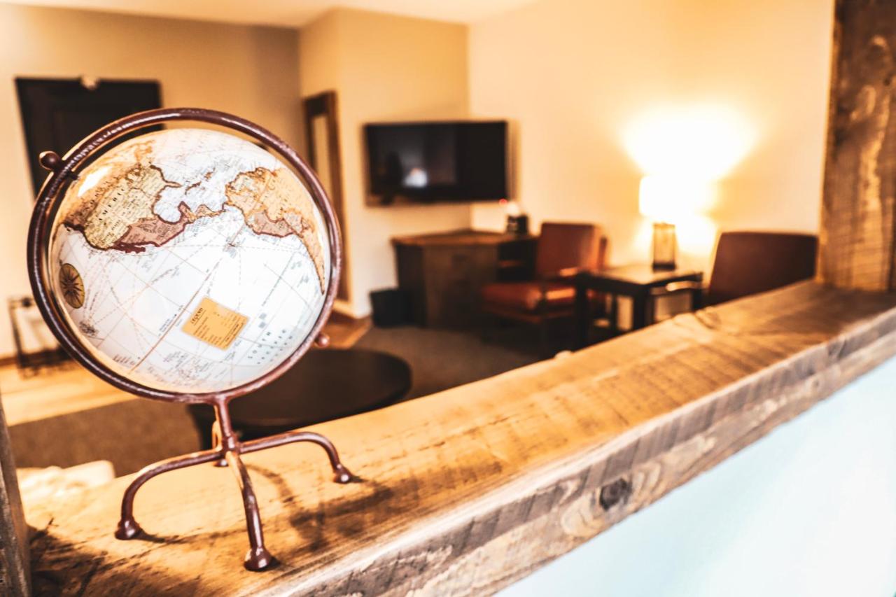Deluxe Studio at Hotel Crosby