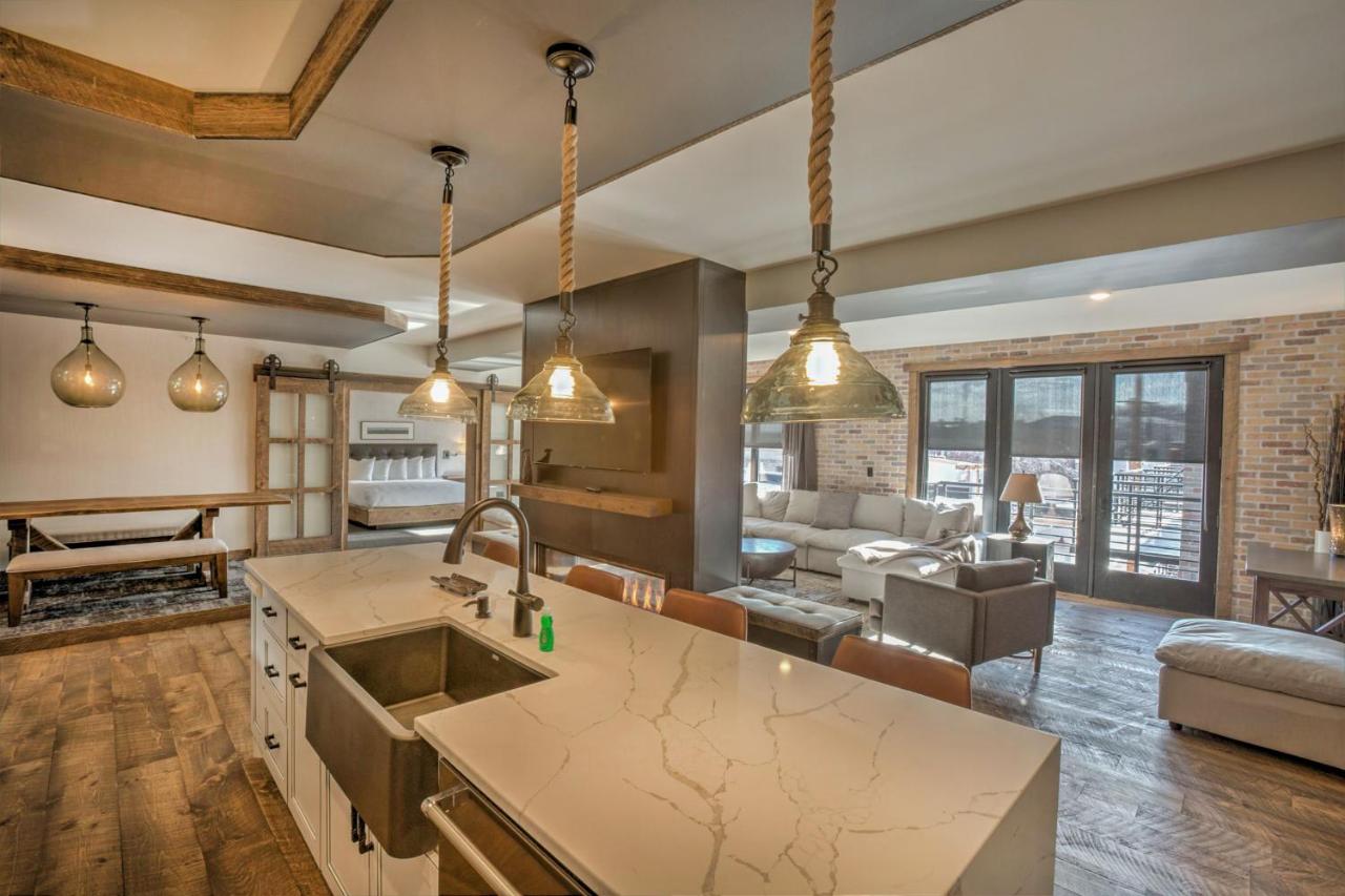 Presidential Suite at Hotel Crosby