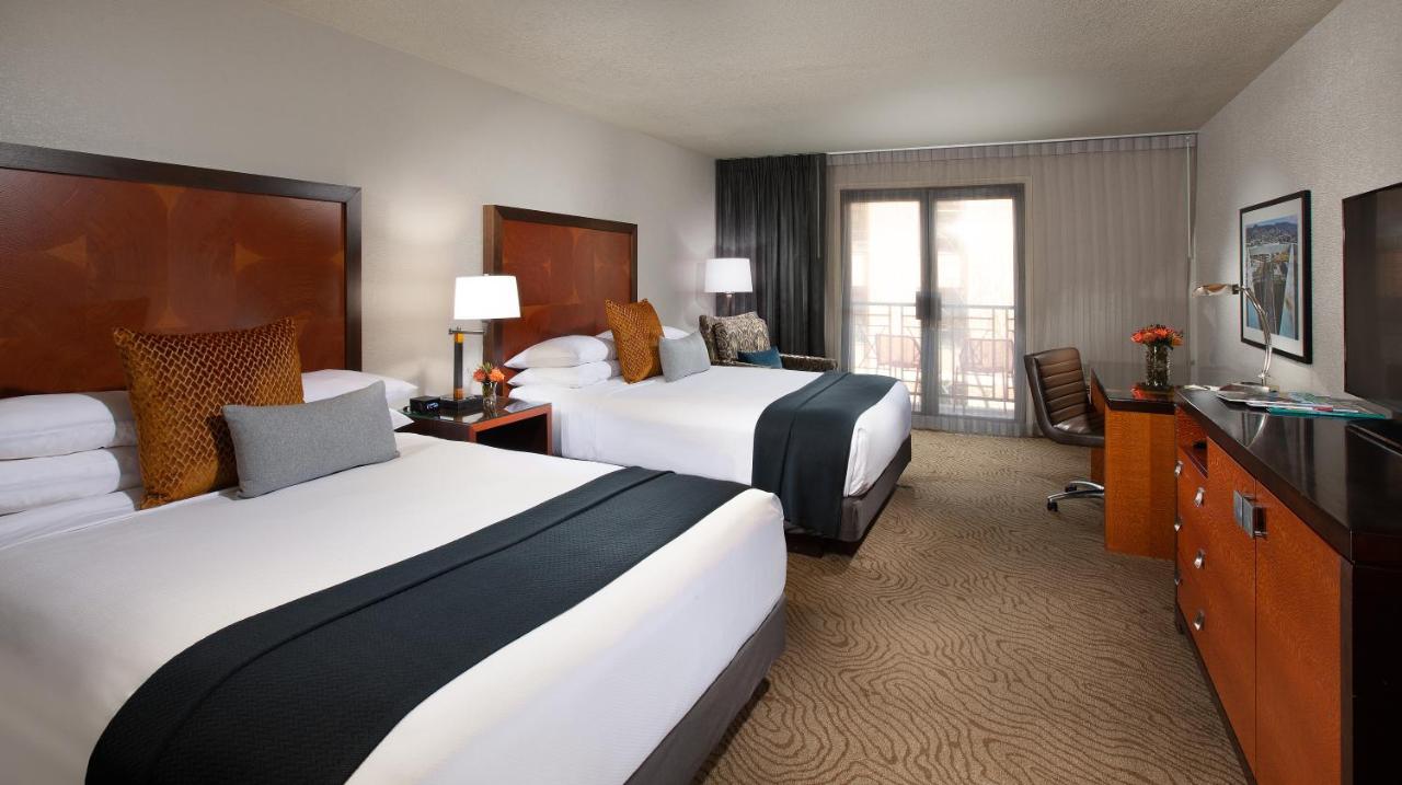  | The Paramount Hotel Portland