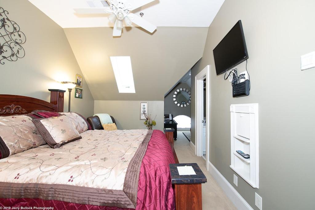  | Page House Bed & Breakfast