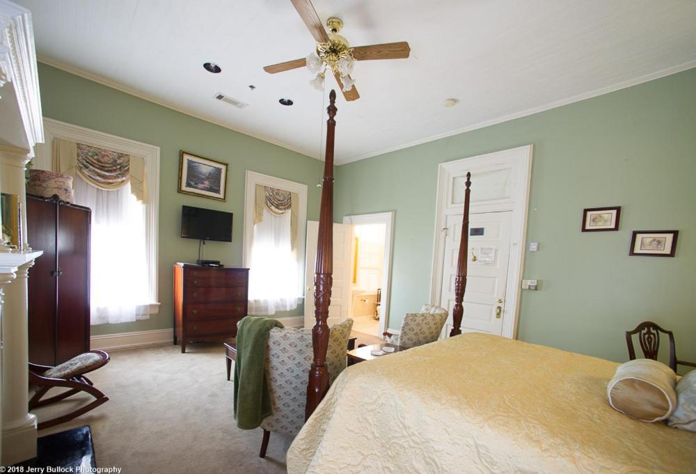  | Page House Bed & Breakfast