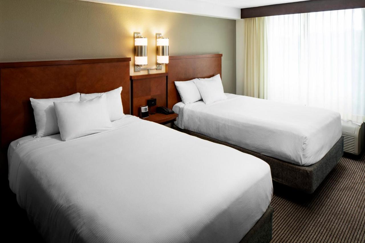 Standard Double Room at Hyatt Place Greenville/Haywood