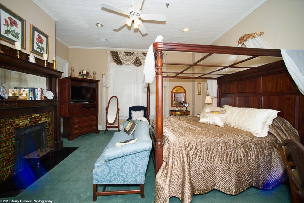  | Page House Bed & Breakfast