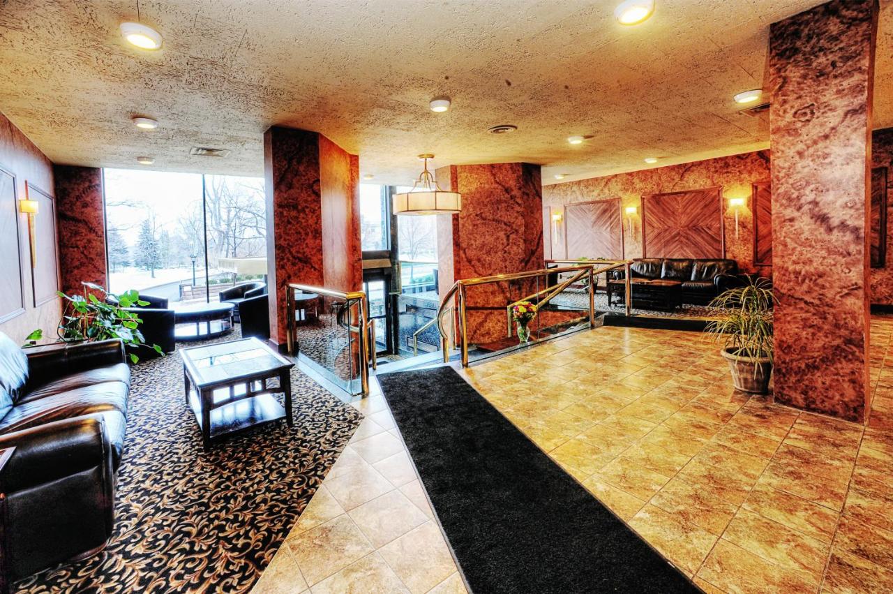 | Lenox Hotel and Suites