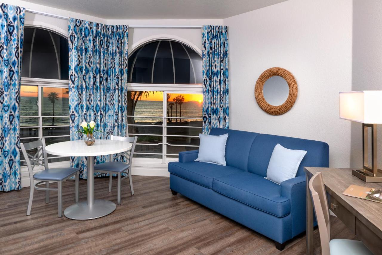| Beachfront Inn and Suites at Dana Point