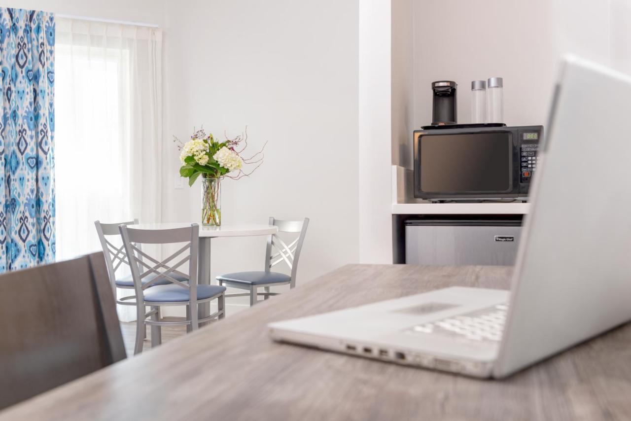 | Beachfront Inn and Suites at Dana Point