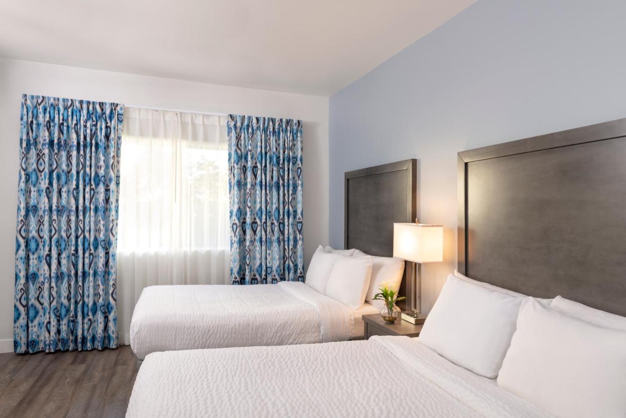 | Beachfront Inn and Suites at Dana Point