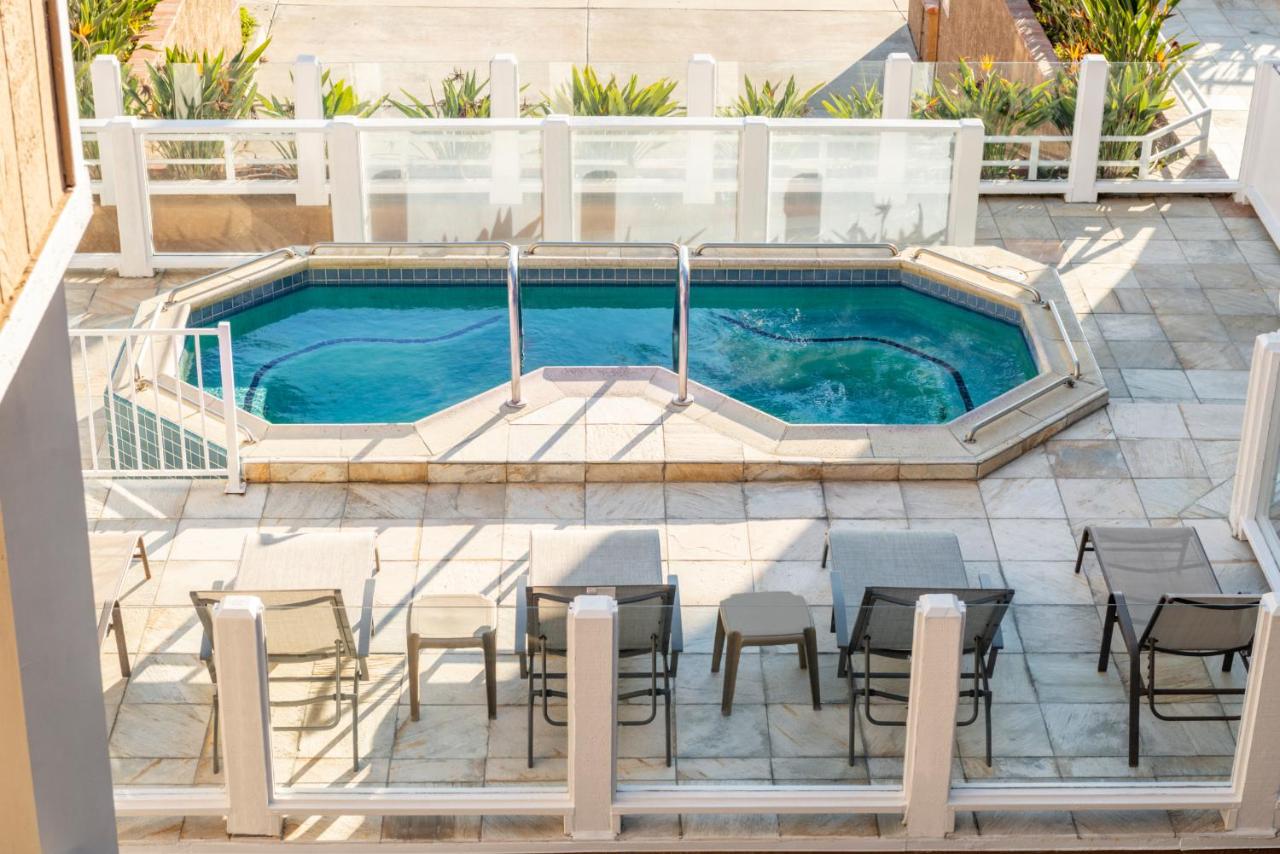 | Beachfront Inn and Suites at Dana Point