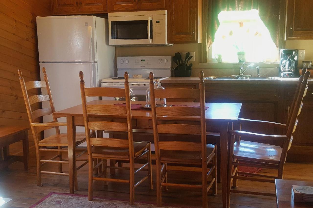  | Amish Blessings Cabins
