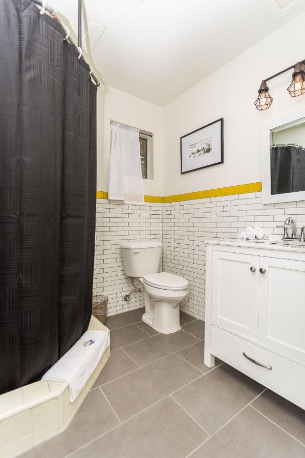| Apple Creek Cottages
