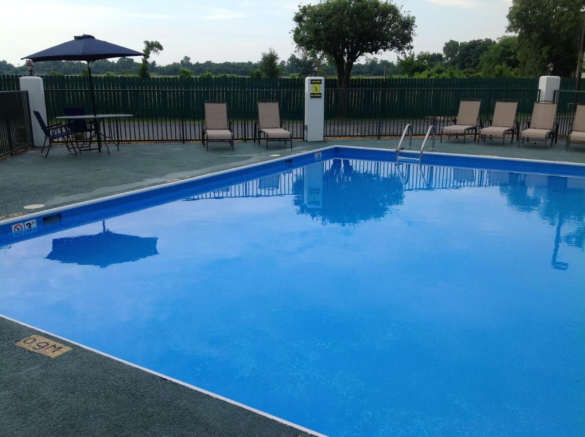  | Hallmarc Inn & Suites of West Memphis