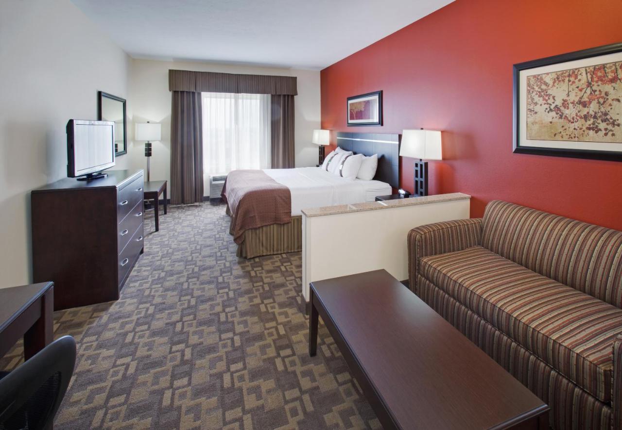 King Room - Disability Access at Holiday Inn Lincoln Southwest by IHG