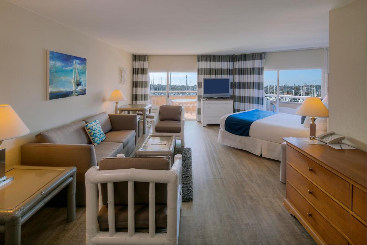 Junior Suite with Balcony at Bay Club Hotel & Marina