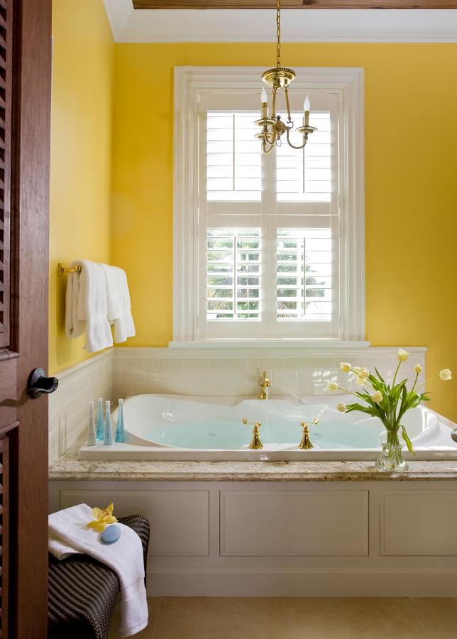 | Port d'Hiver Bed and Breakfast