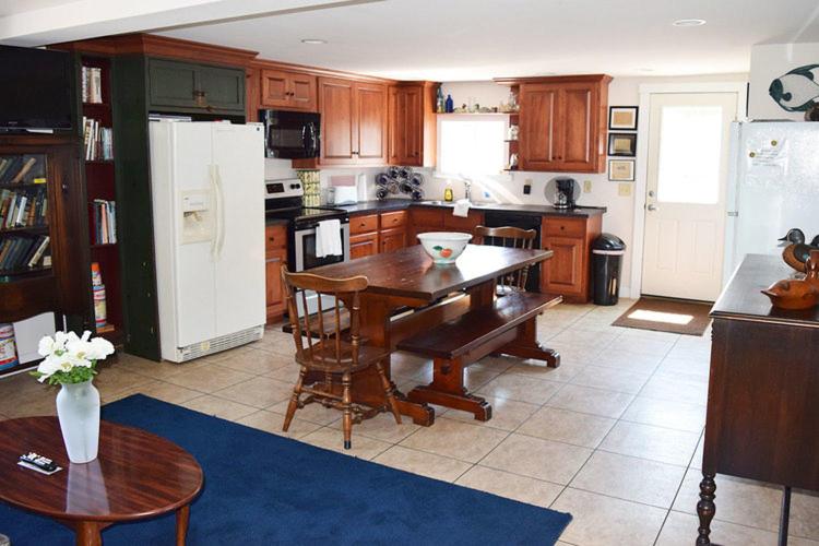 | Main Street Suite House- 5 bedrooms