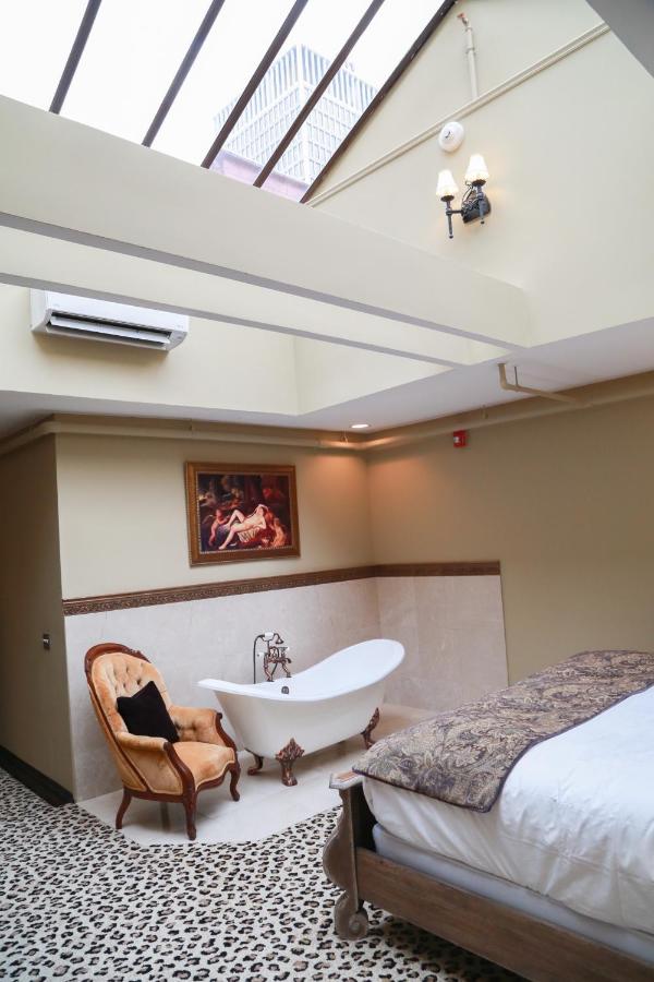 Premium Suite at The Detroit Club