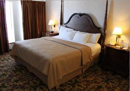 | Crown Choice Inn & Suites Lakeview and Waterpark