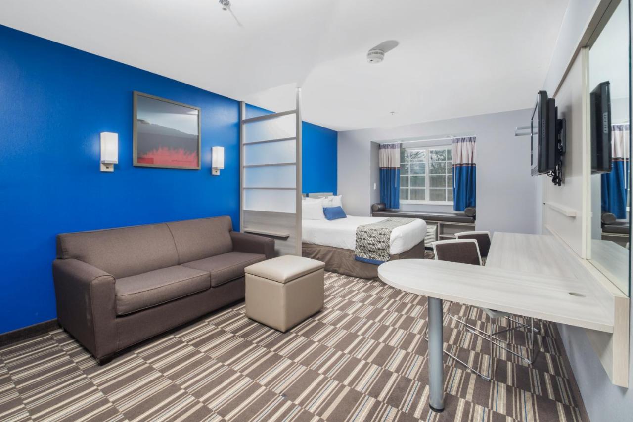 | Microtel Inn & Suites by Wyndham Bethel/Danbury