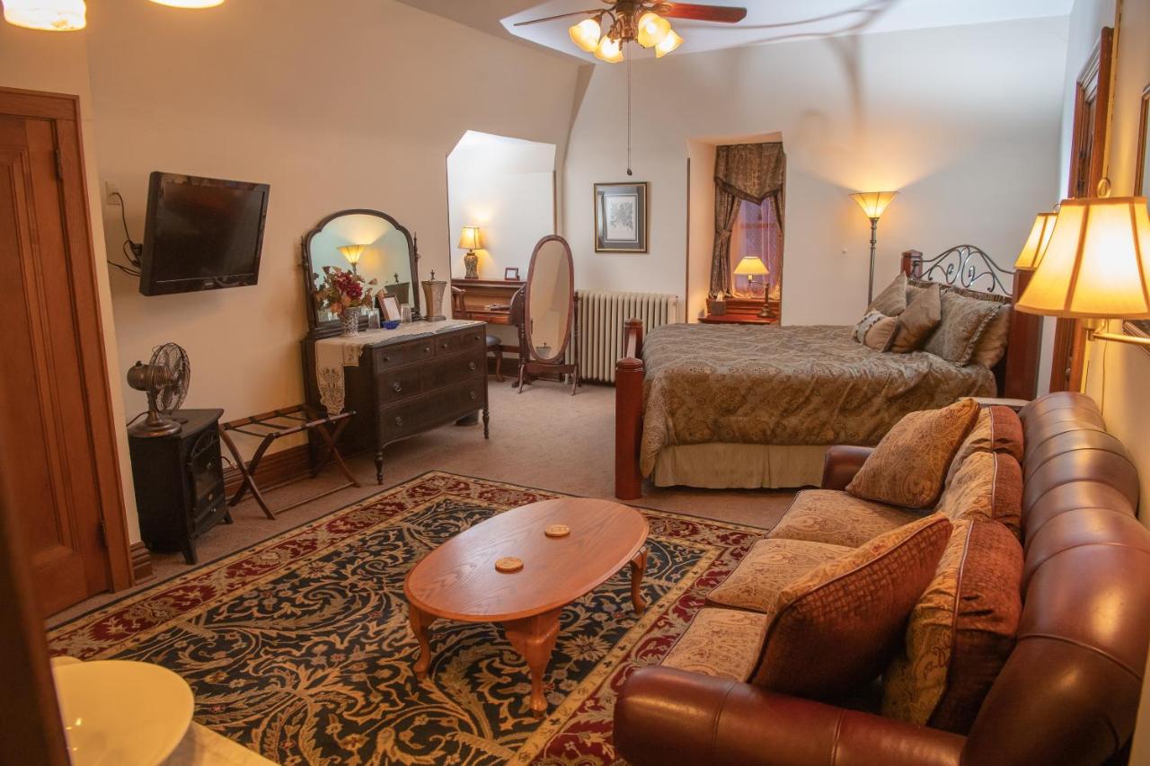 | Spencer House Bed & Breakfast
